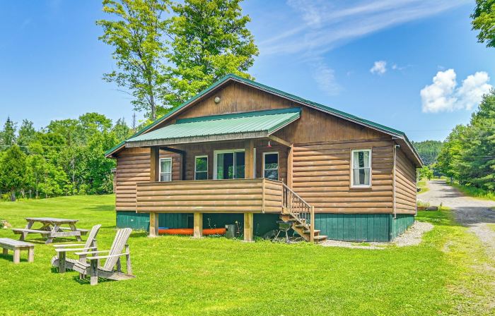Rustic Cabin Retreat on Rangeley Lake!