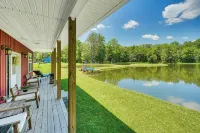 Close to Slopes Lakeside Cottage in Pocono Mtns - Spa