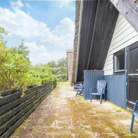 6 Person Holiday Home in Blavand
