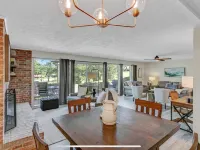 New Listing! Cozy 2-bedroom 3-bath condo on hole 3 of Rayburn Country Club 賈斯珀縣酒店