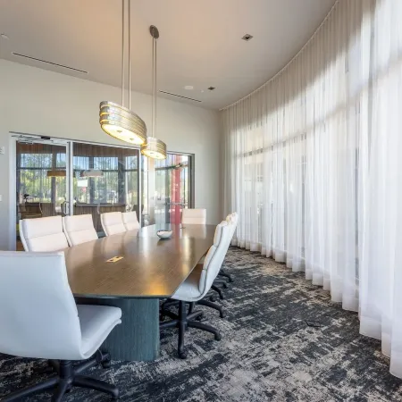 Daytona 2Br | Pool + Free Parking, Pets