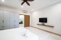 Mint Airport Central Hotel Danang By Haviland