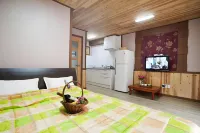 Miryang Vitamins - Parking