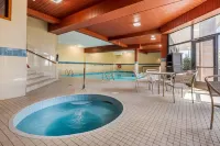 Quality Inn & Suites Hotels in Brampton