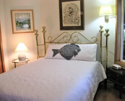 Eagles Watch Ocean Front B and B, Auke Bay, Juneau CBJ 1000195 Hotels near Safeway