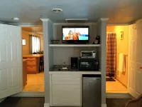 Open All Year * Ausable River Access * Newly Remodeled!