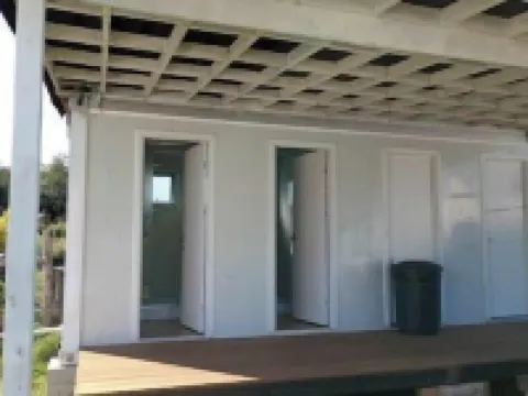 Hawaii Camping Close to Hukilau Beach, Laie #1 ライエのホテル