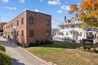 A1 @ Auberge - Charming 1-bedroom apartment with WiFi, AC in delightful Ardmore 아드모어 호텔