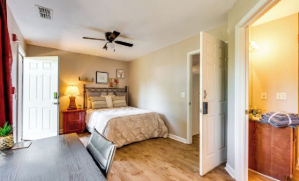 Universities, Parks & More: Getaway in Tallahassee
