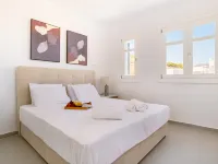 Sanders Paros Gardens - Nifty 1-Bdr Apt w Balcony