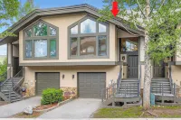 Lux 3/3 Chalet! 4 Min Walk to Quicksilver Lift & Main STPRIVATE Hot TUB"