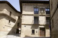APARTMENT IN A 16TH CENTURY MANOR HOUSE IN LABASTIDA