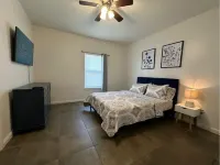 Grace Home - 2 Queen, TV, Washer