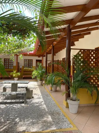 Cabinas El Colibri, Apart Hotel