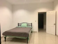 Stunning View Modern 2-bedroom apartment and Gardens with WiFi in Escazu Hotels in Escazu