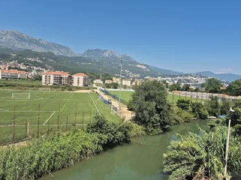 The Paradise Valley. Free Parking, Air-condition, Free WiFi. Hotels in 