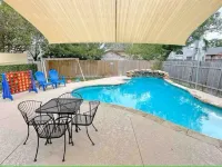 Pool House near Downtown Round Rock