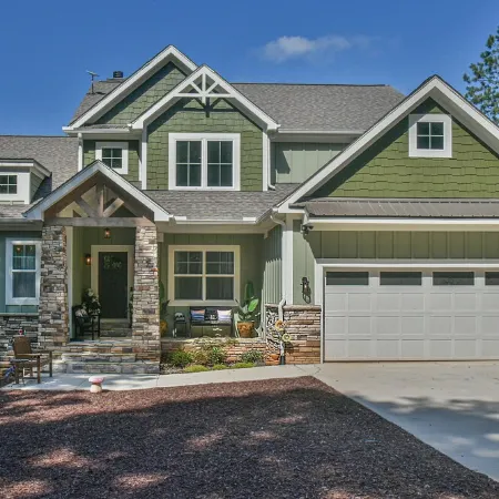 The Gem: Gated Luxury Mtn Home - Hot Tub/Sauna/Basketball/EV Charger/Hiking