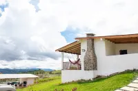 Cómodas y Acogedoras Cabañas!  standar Hotels in Calima