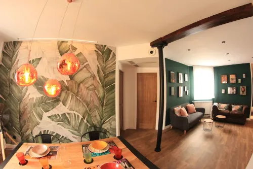 ARCO LEÓN APARTMENT, OUR ROCKER APARTMENT!