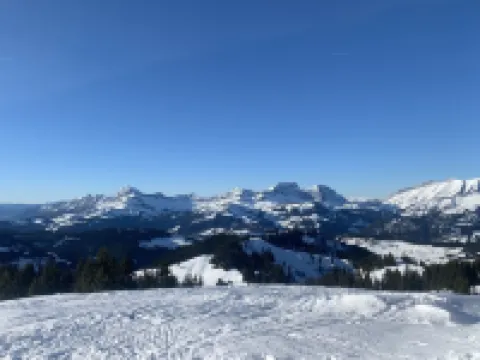 high-end chalet of 320 m2 sleeps 18 with spa Hotels in Notre-Dame-de-Bellecombe