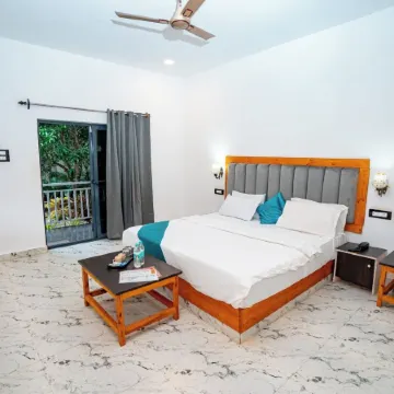 White Truffle Resort, Arambol