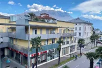 Riva Central Apartment - Free Parking