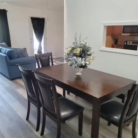 Stunning 2-Bedroom Apartment with Modern Elegance