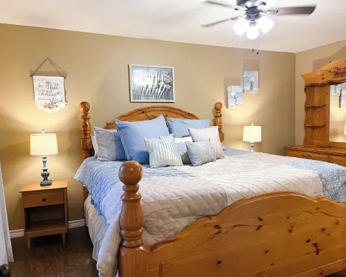 Charming 3-bedroom townhome with AC, WiFi in beautiful Salado, Texas. Hotels in Salado