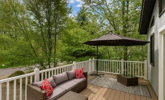 Poconos Hideaway - Woods & Wildlife