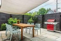 Cozy 2-bedroom house in charming Kingston with AC, WiFi