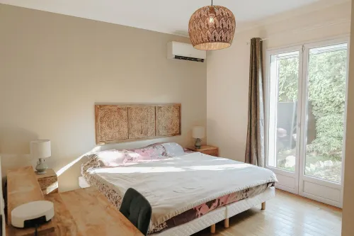 Beautiful villa in Antibes with a pool