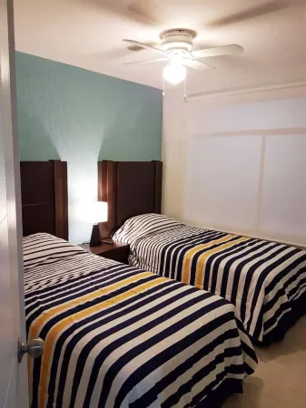 Depa en planta baja en el Corazón de Tlaquepaque Отели рядом с достопримечательностью «South Center»