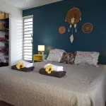 Villa Authentique Avec vue mer Imprenable et Piscine Privée Hotels in Trois-Rivieres