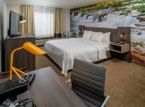 Clarion Pointe Beckley Hotels in 