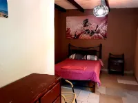 BEAUTIFUL VILLA HOSPEDAJE CHANCHAN with large gardens and free parking