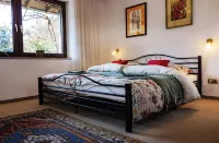 Vacation apartment in idyllic Matting on the Danube. Hotels in Pentling