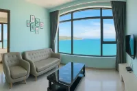 HQH Sea View Apartment Hotel di 