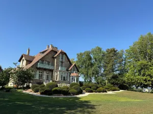 Royal Champagne Hotel & Spa