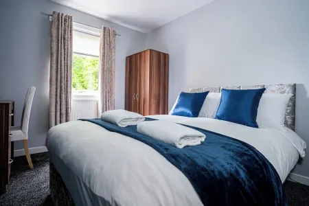 Hopetoun Bank House - For Families, Contractors and Groups Отели в г. Бортрихилл Юг