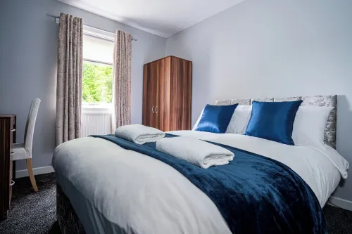 Hopetoun Bank House - For Families, Contractors and Groups Hotels in Bourtreehill South