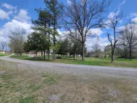 Kinkaid Kamper with AC in Oraville - 2 bedrooms for a cozy stay. house mattress