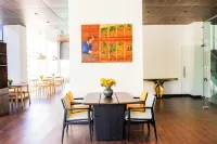 33rd Executive Suites