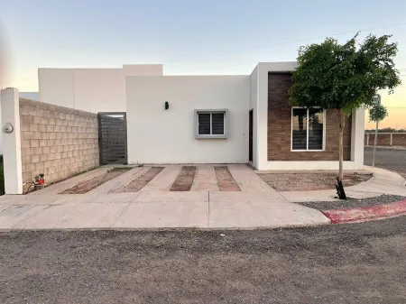 Exclusive and secure area north of the city.