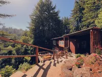 Evergreen Escape - Mountains, Beaches, Hottub, Gameroom