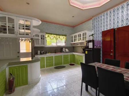 Blue Gates Paradise Отели в г. Диполог