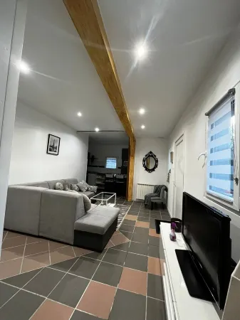 Lovely house 15 minutes from CDG airport, 10 minutes from the exhibition center Отели рядом с достопримечательностью «Parc d'Affaires International Paris Nord 2»