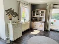 Ferienhaus Seenah. 5 Min zum Hainer See - Eigene Fewo - Ideal für 4 Personen - Các khách sạn ở Neukieritzsch