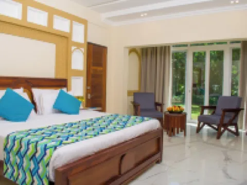 Cocoa Luxury Resort Hotels near Mombasa Marine Park & Reserve