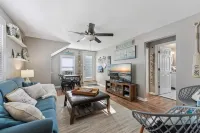 Spacious Private Deck and Modern Amenities - Inviting Coastal Retreat Hotel a Wildwood Crest